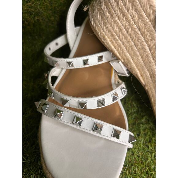 Torrid‎ White Studded Gladiator Platform Sandal 8WW NWOT - Picture 11 of 13